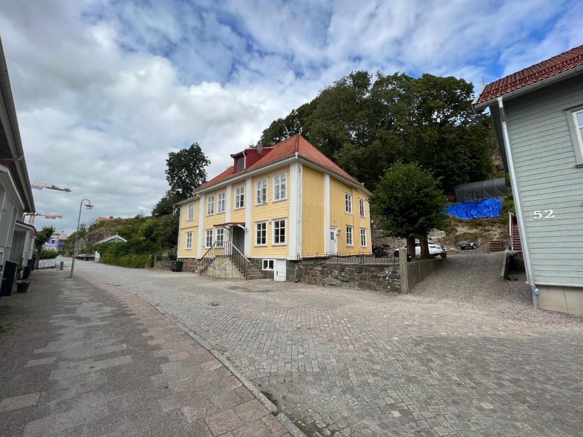 Fint, Gratis Parkering, Med 20 Min Till Goeteborg C Kungalv Exterior photo